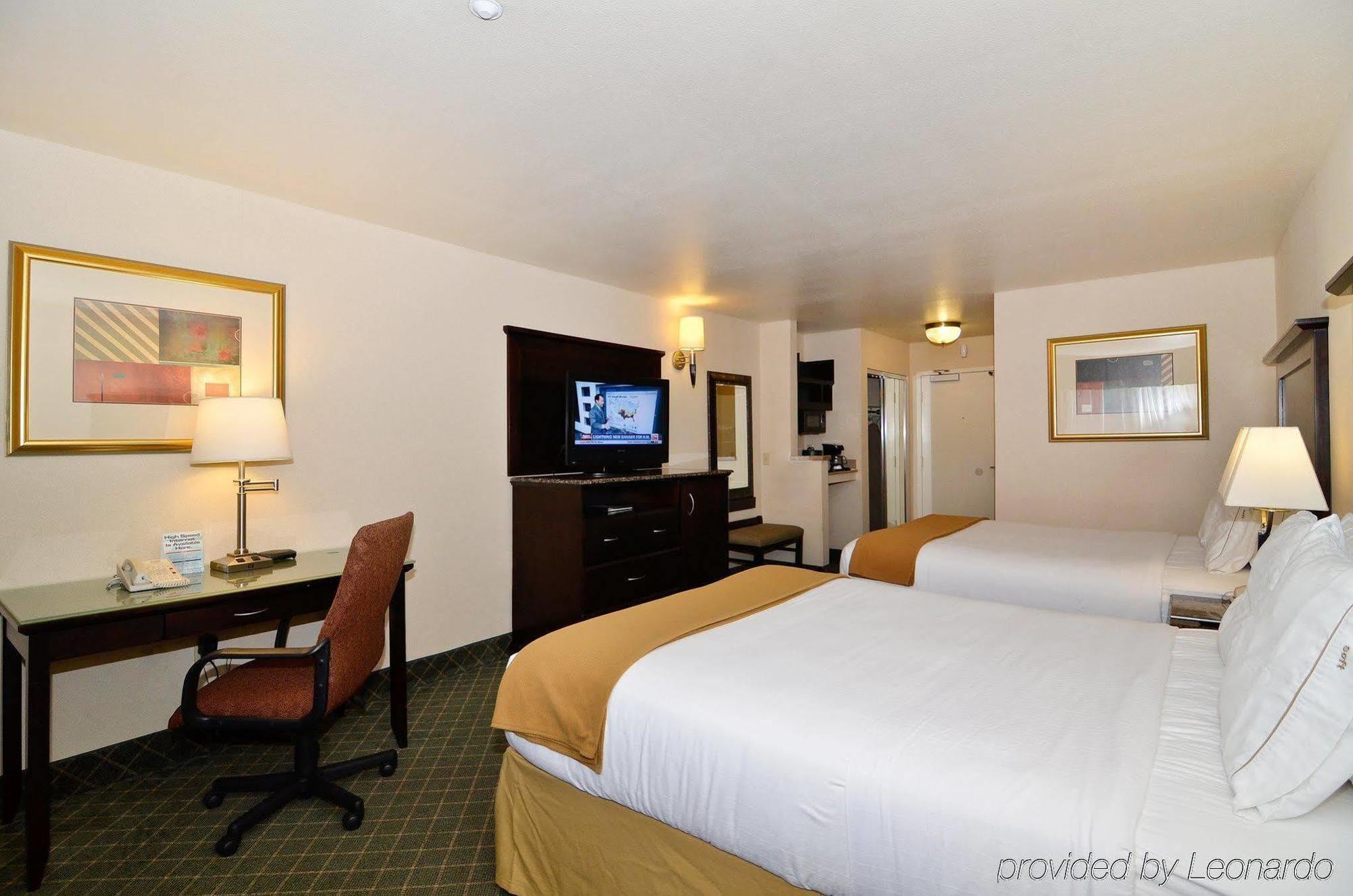 Holiday Inn Express Mira Mesa San Diego, an IHG Hotel Bagian luar foto