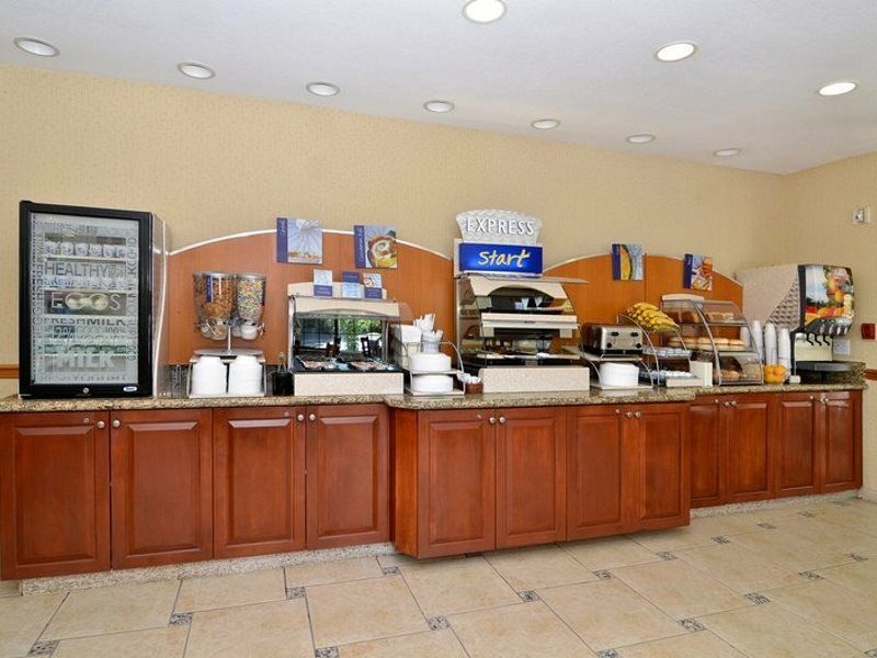 Holiday Inn Express Mira Mesa San Diego, an IHG Hotel Bagian luar foto