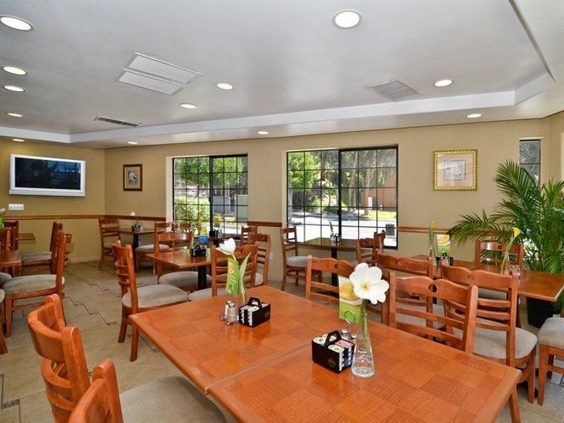 Holiday Inn Express Mira Mesa San Diego, an IHG Hotel Bagian luar foto